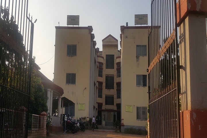 https://cache.careers360.mobi/media/colleges/social-media/media-gallery/21121/2019/4/10/Campus View of Burdwan Institute of Management and Computer Science Burdwan_Campus-View.jpg